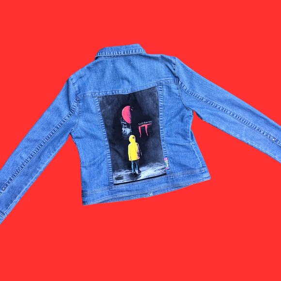 SOLD Handmade, Upcycled Stephen King's It The Movie Denim Jacket Size M - Picture 3 of 4